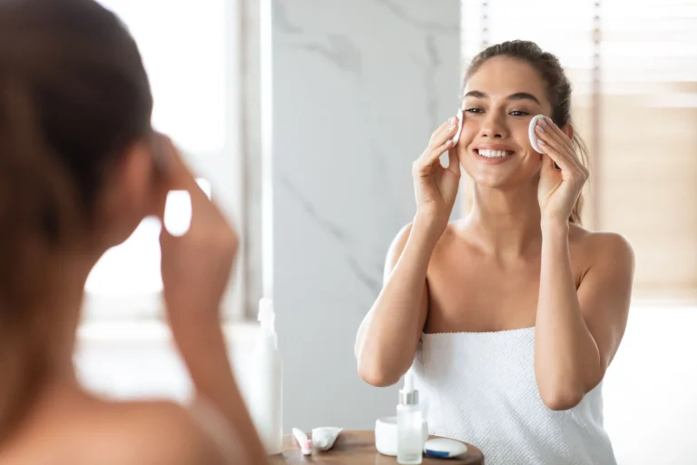 Cómo disminuir las manchas del rostro: causas y cuidados